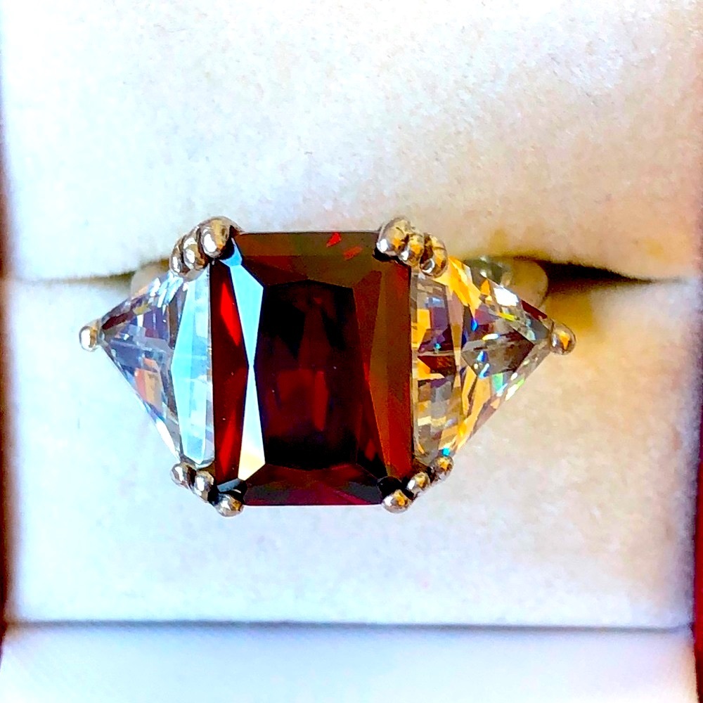 Large sterling silver Garnet clear CZ ring